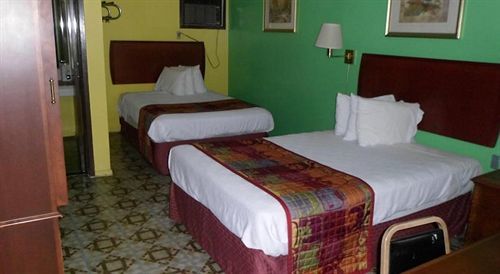 Super 8 By Wyndham Sonora Motel Ngoại thất bức ảnh